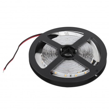 Светодиодная лента ЭРА 4,8W/m 60LED/m 2835SMD белый 5M LS2835-4,8-60-24-33-4000К-5m Б0043108